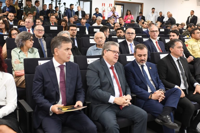 Procurador-Geral do Estado acompanha Governador João Azevêdo na posse do novo superintendente da Polícia Federal da Paraíba