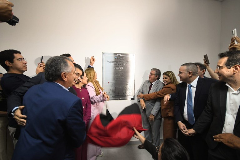 Governador inaugura prédio que vai abrigar nova sede da PGE-PB e de outras Secretarias da área gestão fiscal do Estado