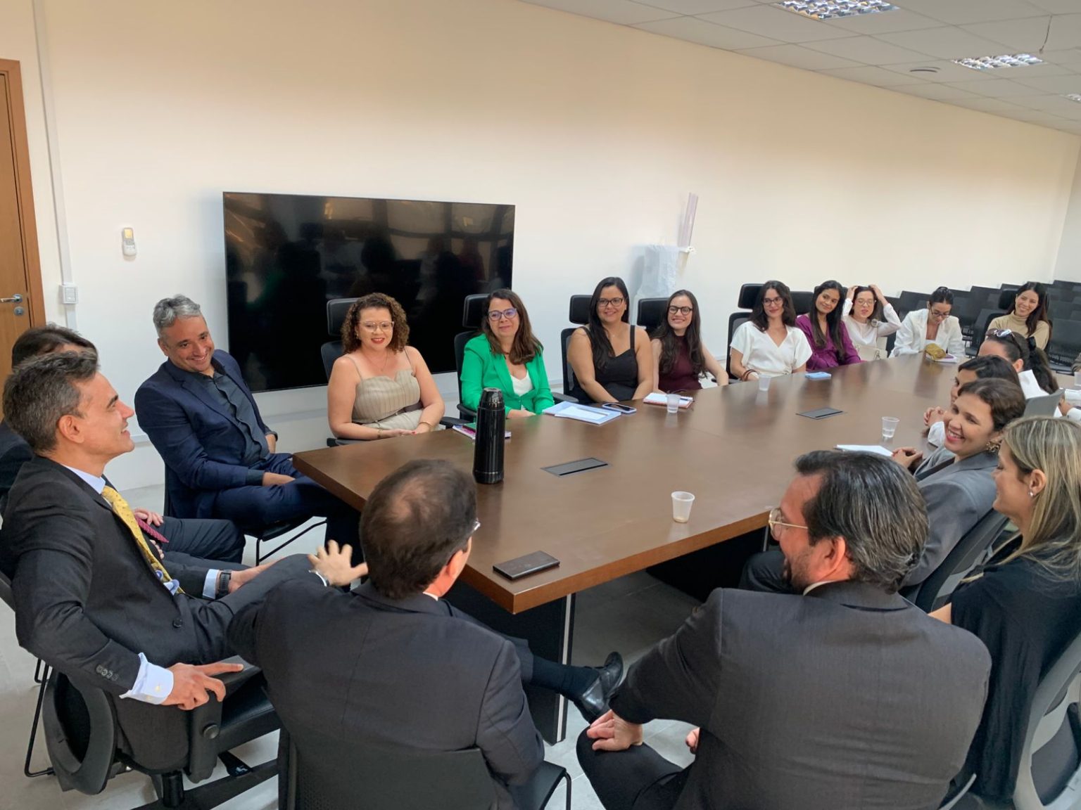 Prolic PROLIC define planejamento estratégico em reunião conduzida pelo ...
