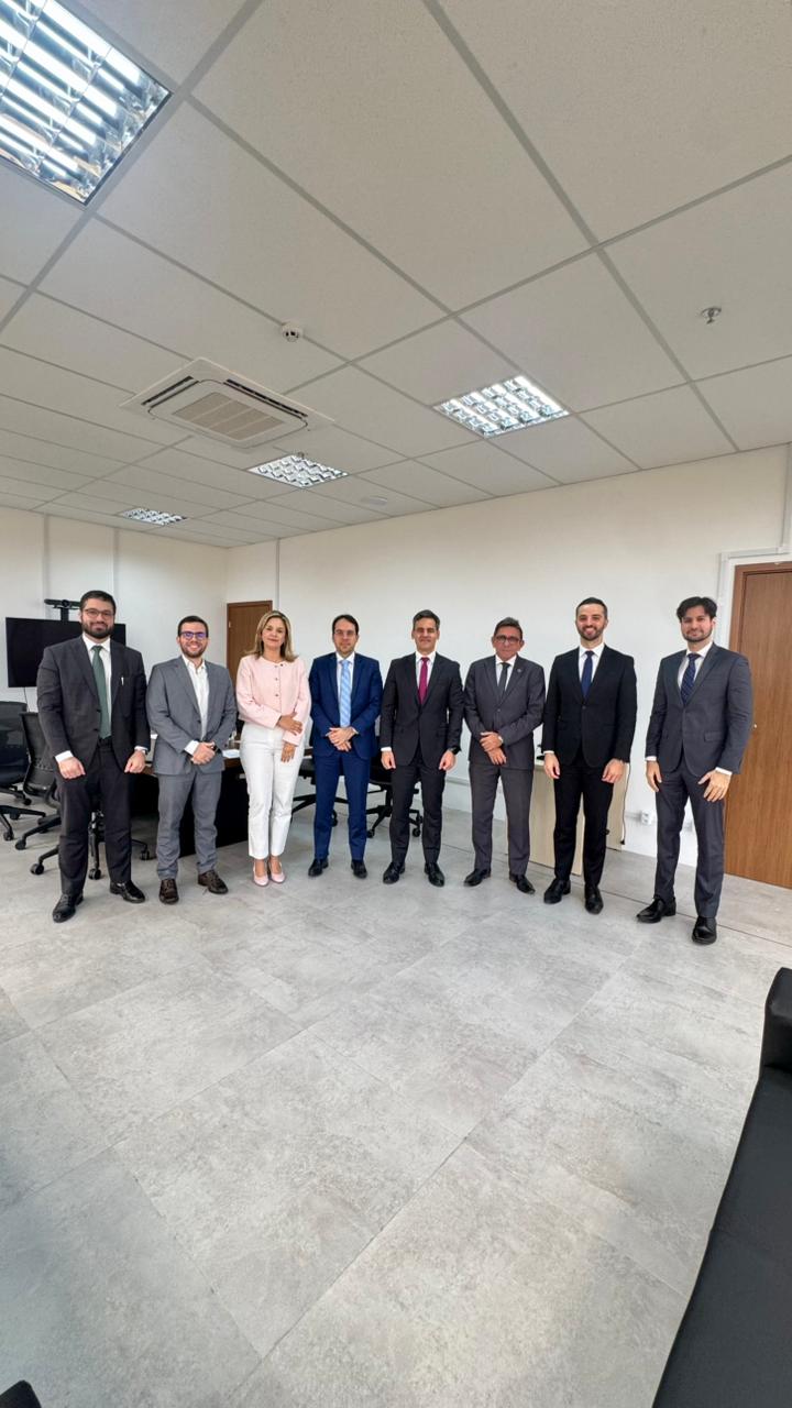 Comissão de Advocacia Pública da OAB-PB realiza visita institucional à PGE-PB e convida Procurador-Geral para abertura de simpósio