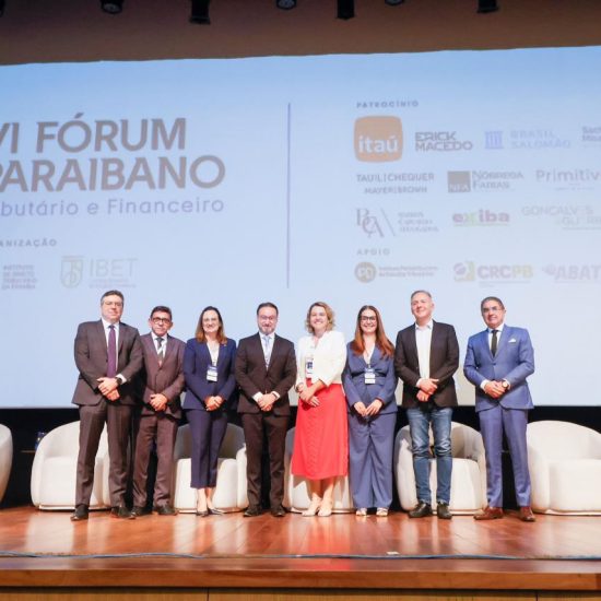 PGE-PB participa da palestra de encerramento do VI Fórum Paraibano Tributário e Econômico
