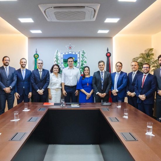 Procurador-Geral do Estado realiza visita ao governador Lucas Ribeiro na Granja Santana